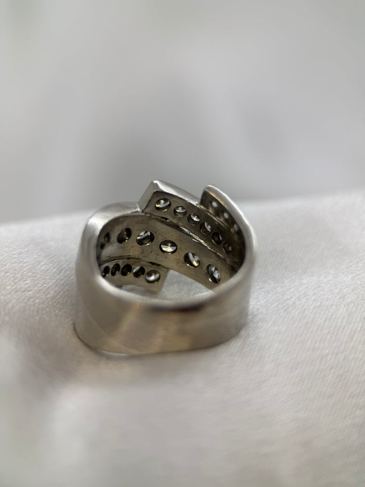 18K Cocktailring med diamanter – 3.90 ct totalt, Storlek 57