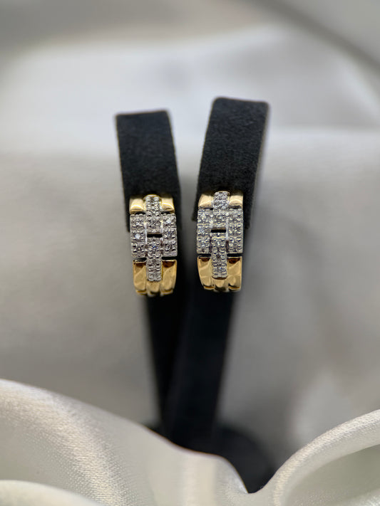 18K Two-Tone Diamond Hoop Earrings – 0.24 ct, 1.5 cm