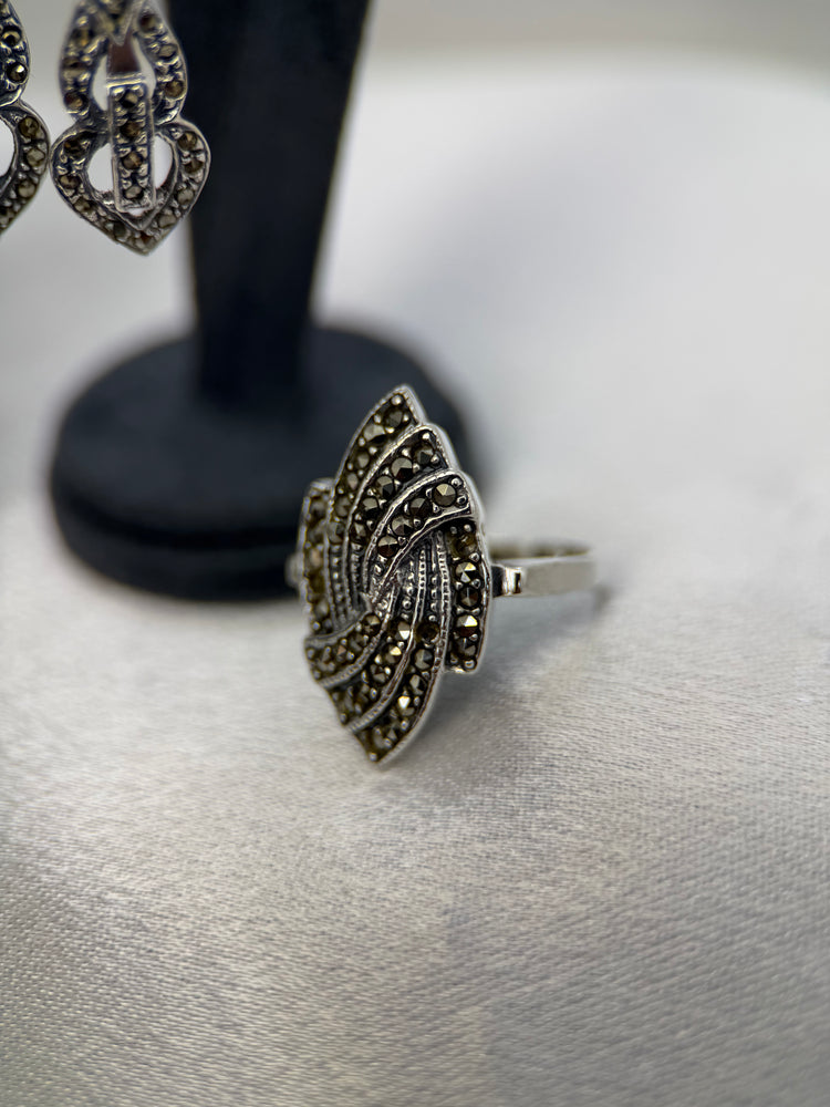 Silver & Marcasite Jewelry Set – Necklace, Earrings & Ring, Floral Motif