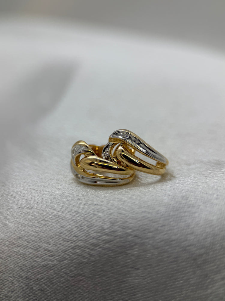 18K Tvåfärgade diamantörhängen – genombruten design, 1.4 cm