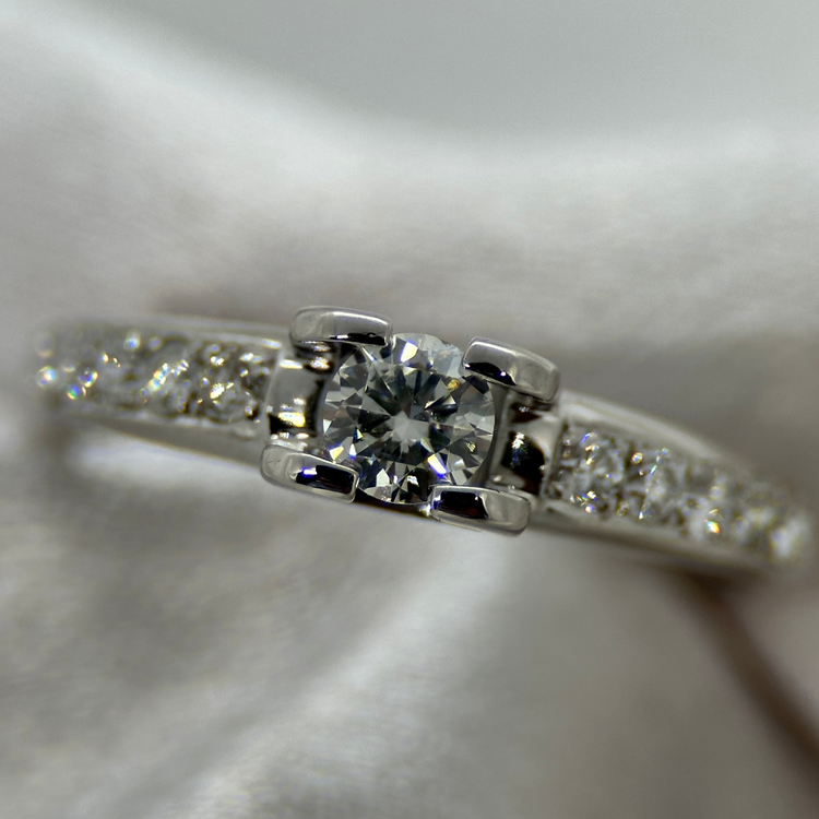 14K Diamantring med Briljantslipade Diamanter 0.65 ct