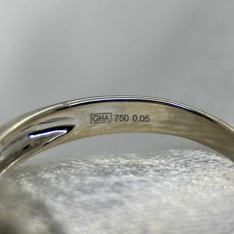 18K Klusterring med 0.35 ct Safir och Diamanter