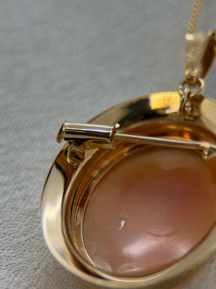 18K Brosch/Hänge med Snäckcamé – 3.6g, 3.2 cm