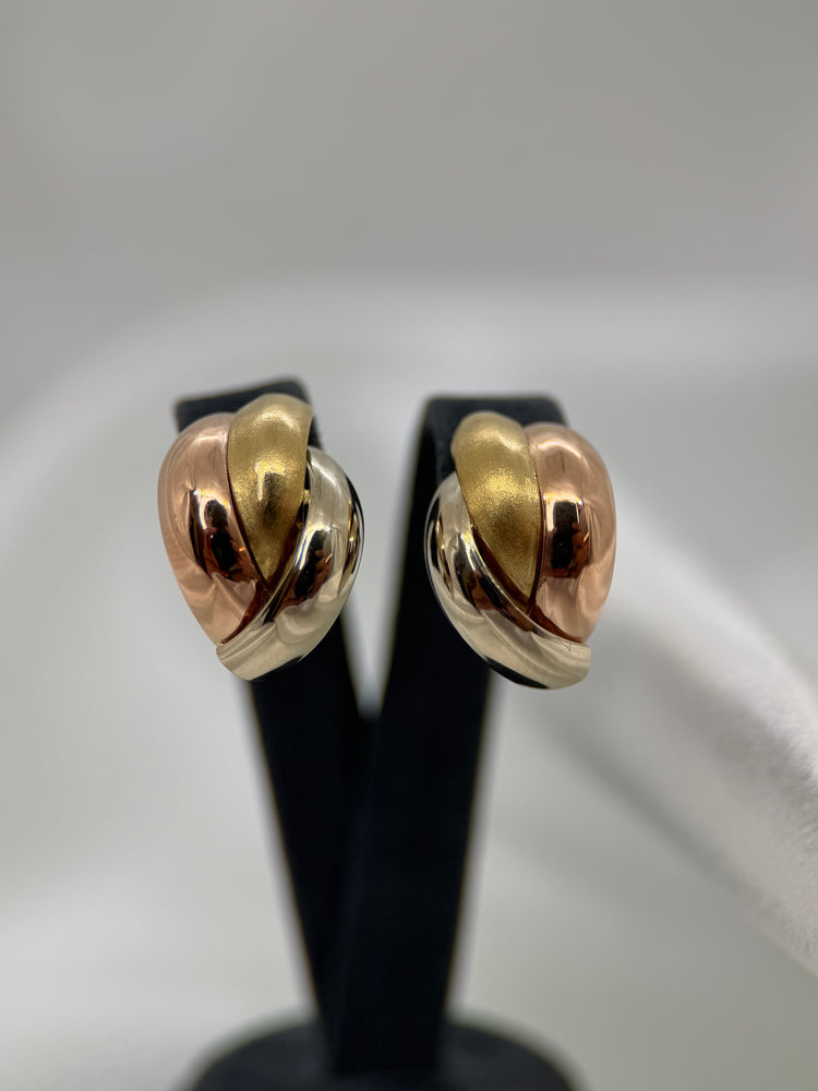 18K Trefärgade guldörhängen – Scroll-design, 2.1g