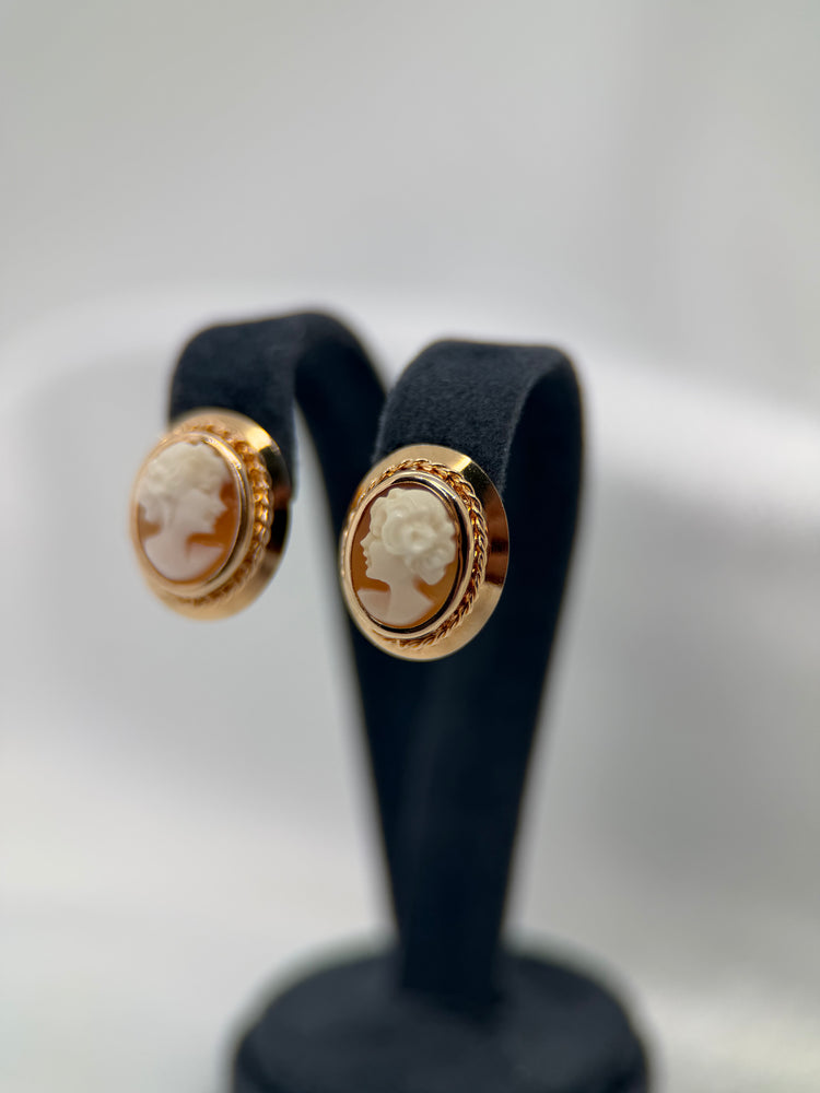 18K Kamé örhängen – 1.8g