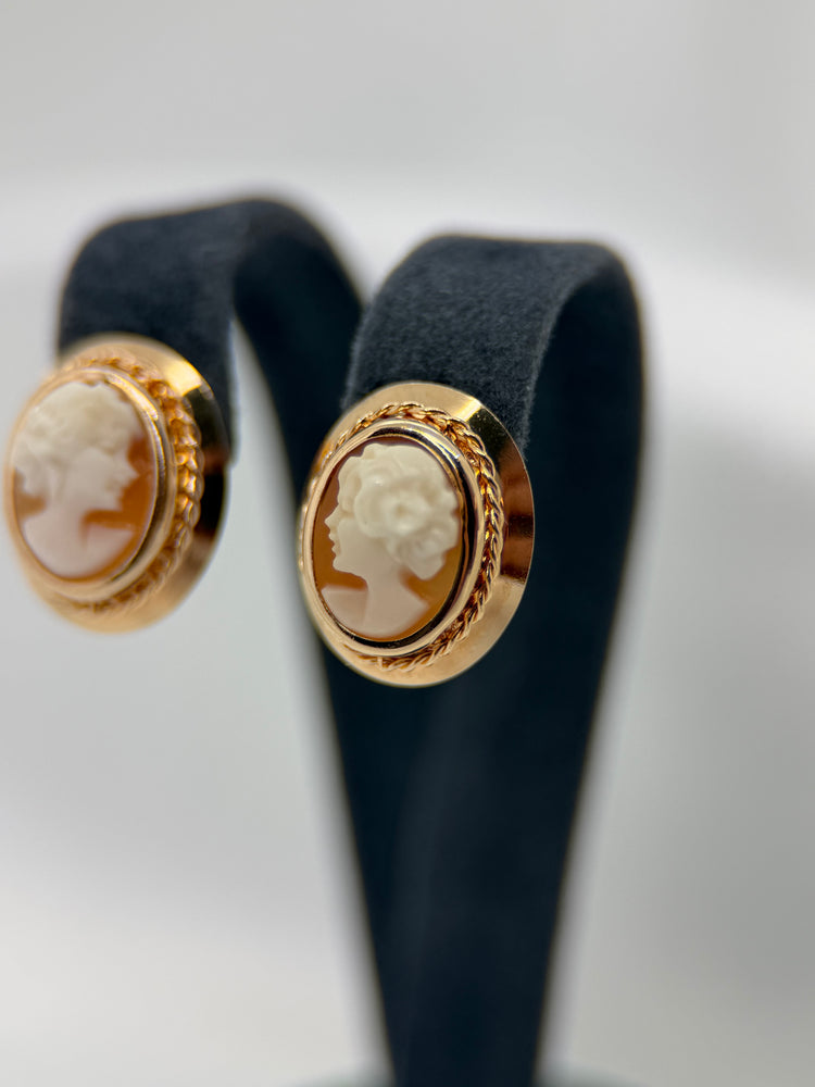 18K Kamé örhängen – 1.8g