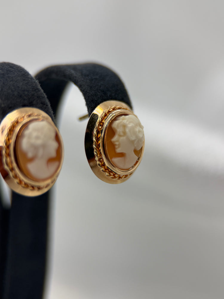 18K Kamé örhängen – 1.8g