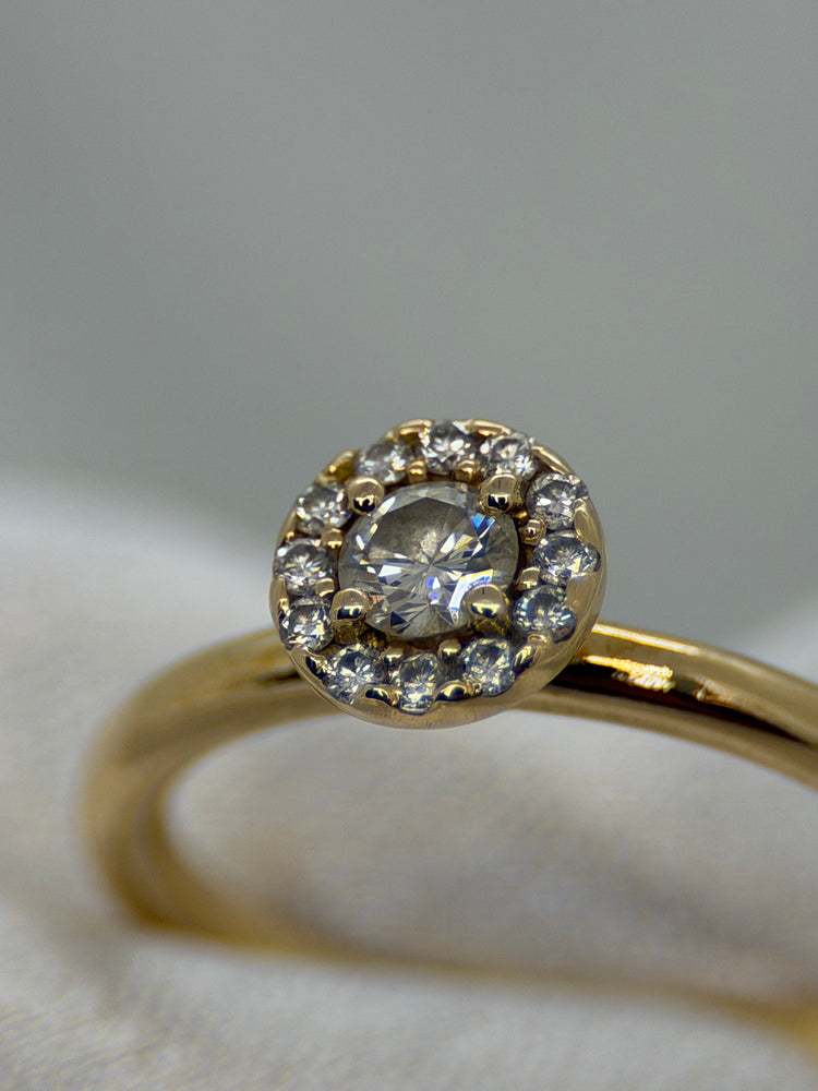 18K Klusterring med diamanter – 0.20 ct, Storlek 51.5