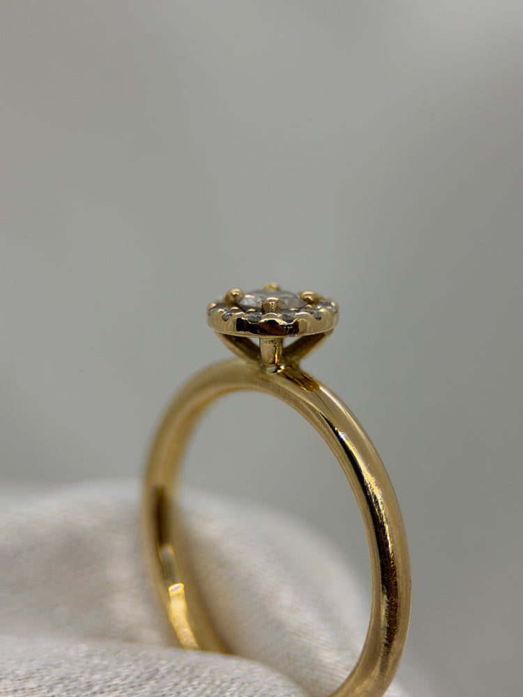 18K Klusterring med diamanter – 0.20 ct, Storlek 51.5