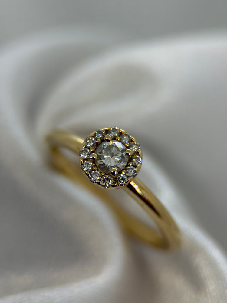 18K Klusterring med diamanter – 0.20 ct, Storlek 51.5
