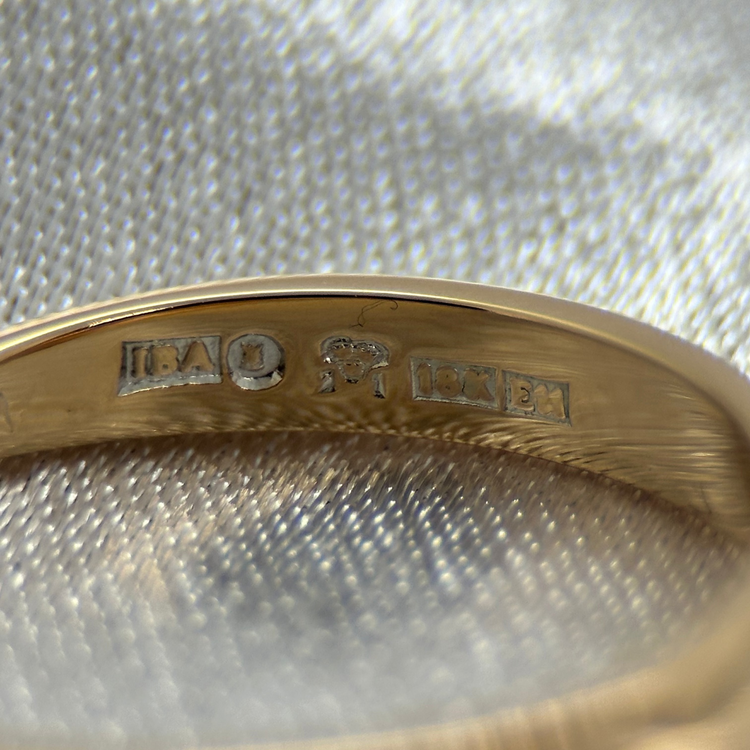 18K Trestensring med Briljantslipad Diamanter 0.25 ct