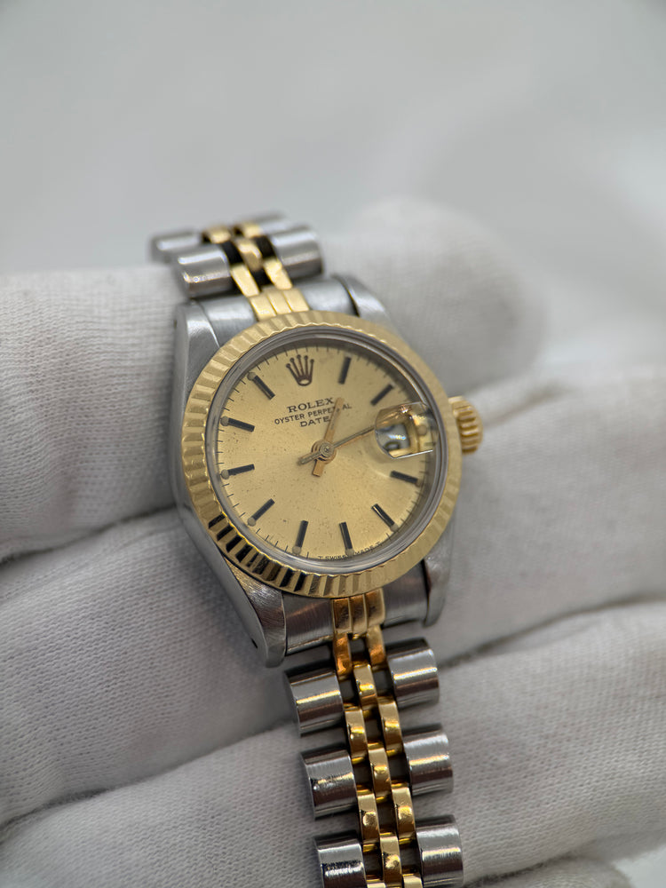 ROLEX Oyster Perpetual Date – Damklocka i stål och 18K guld