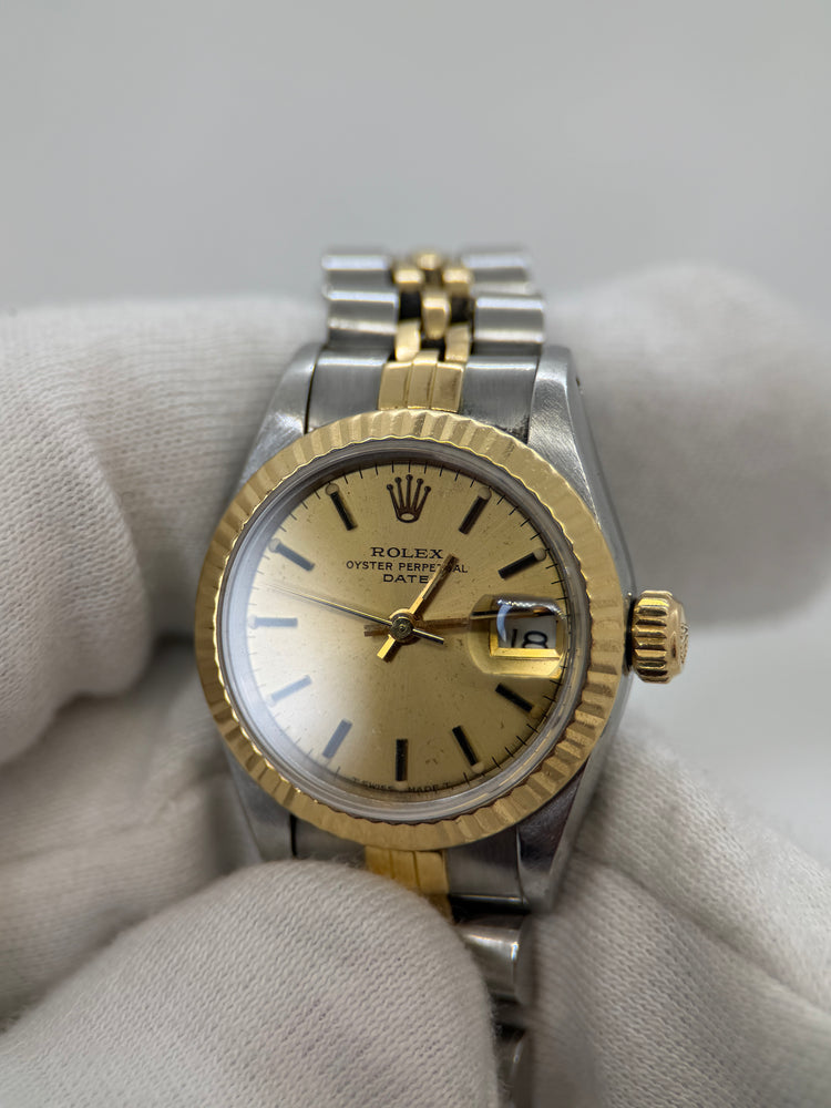 ROLEX Oyster Perpetual Date – Damklocka i stål och 18K guld