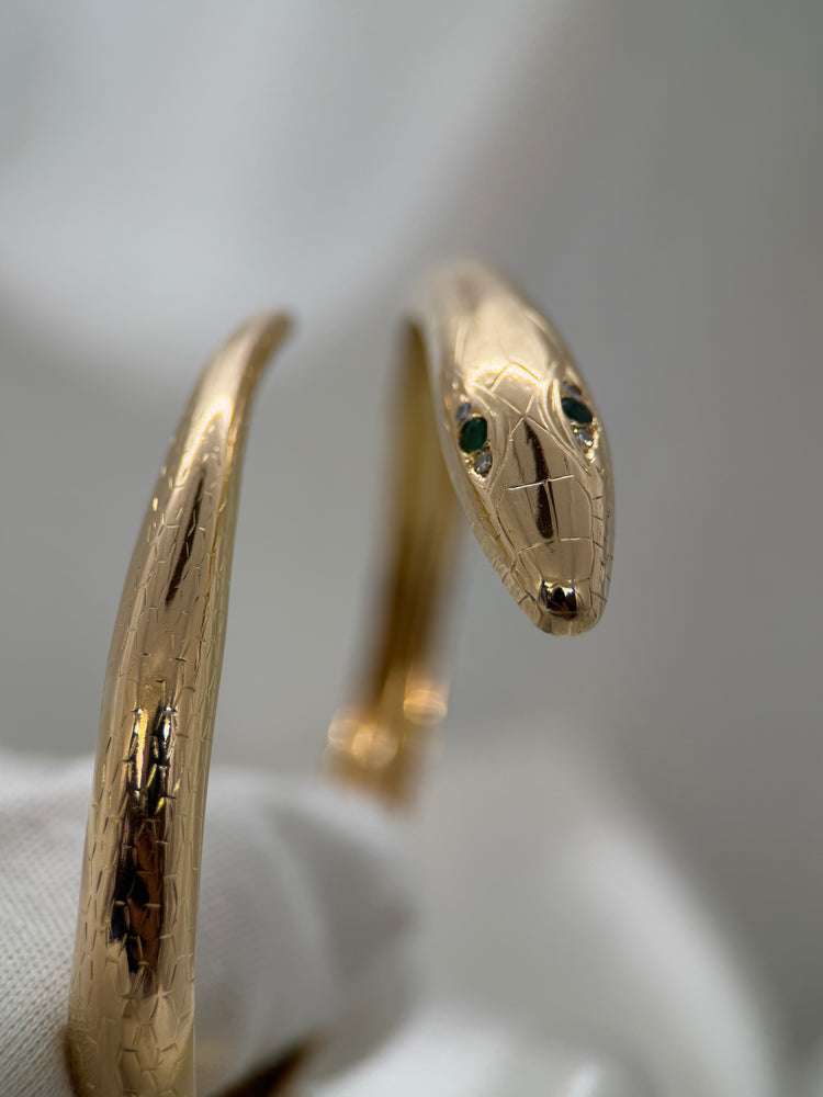 18K Rigid Snake Bangle – Emeralds & Diamonds, 26.6g
