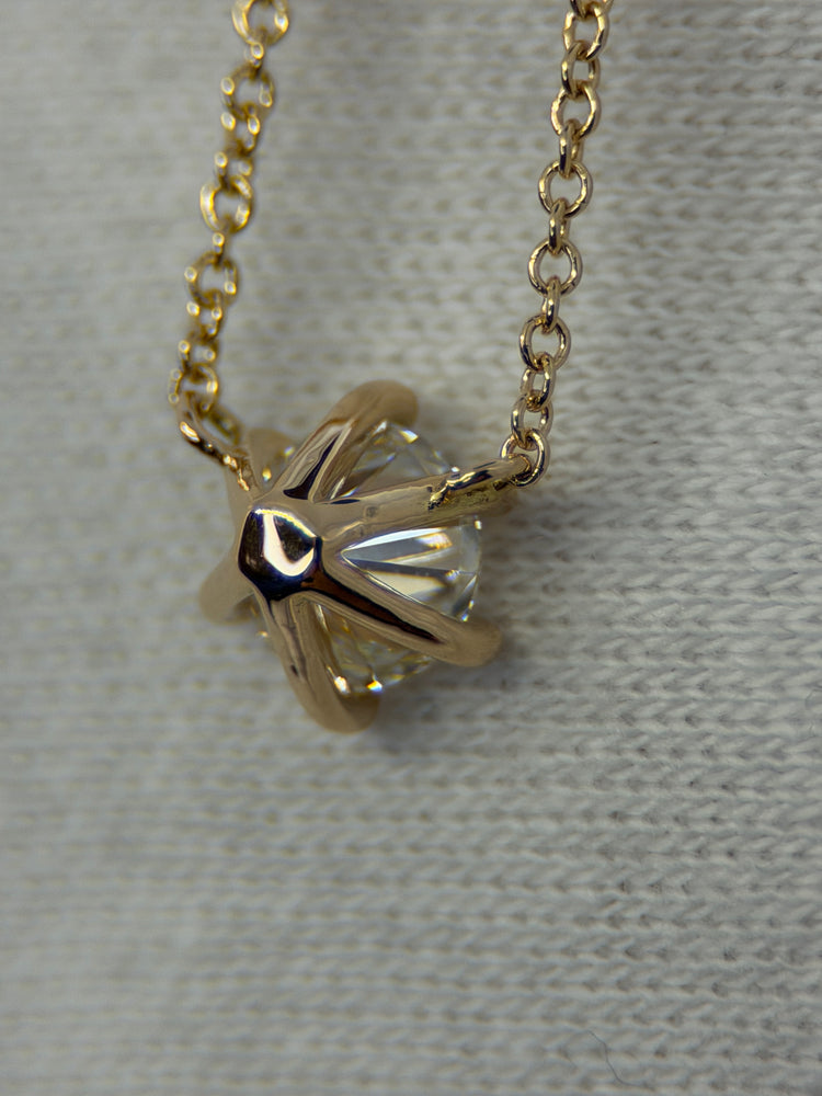 18K Guldhalsband med Diamanthänge – 0.58 ct, 42.5–45.5 cm