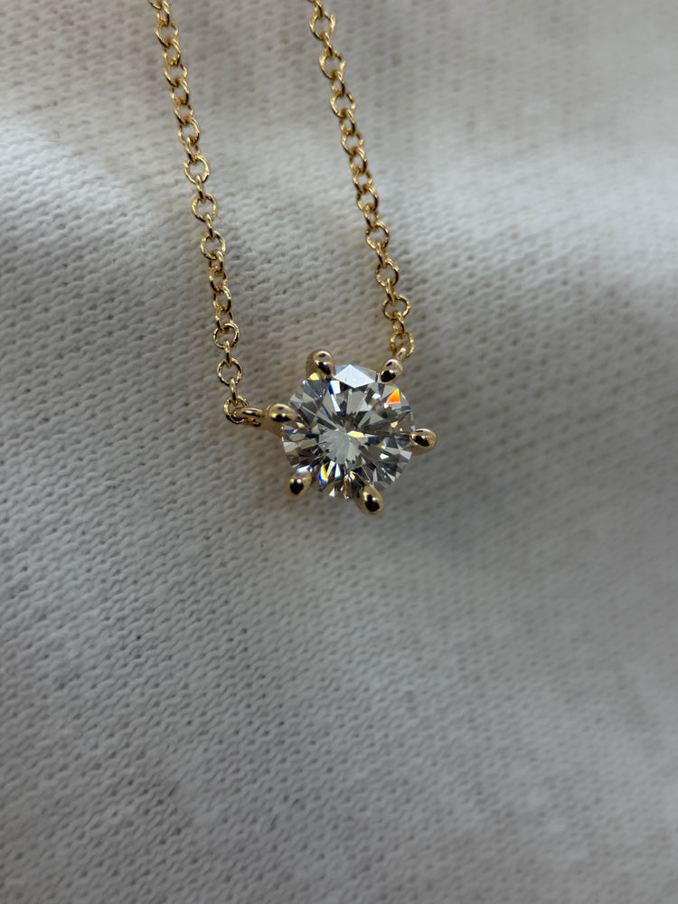 18K Guldhalsband med Diamanthänge – 0.58 ct, 42.5–45.5 cm