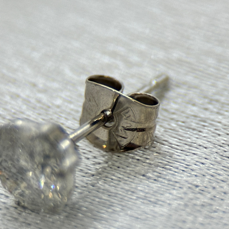 18K Diamantörhängen 1.09ct med Certifikat