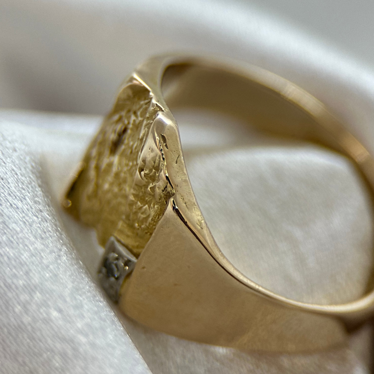 18K Klackring med Diamant