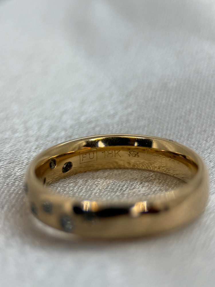 18K Diamantring – 9 briljanter, Storlek 55
