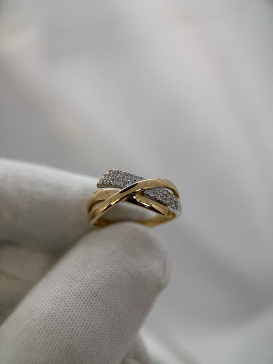 18K Trippelbandsring med diamanter – Tvåtonig design, Storlek 56