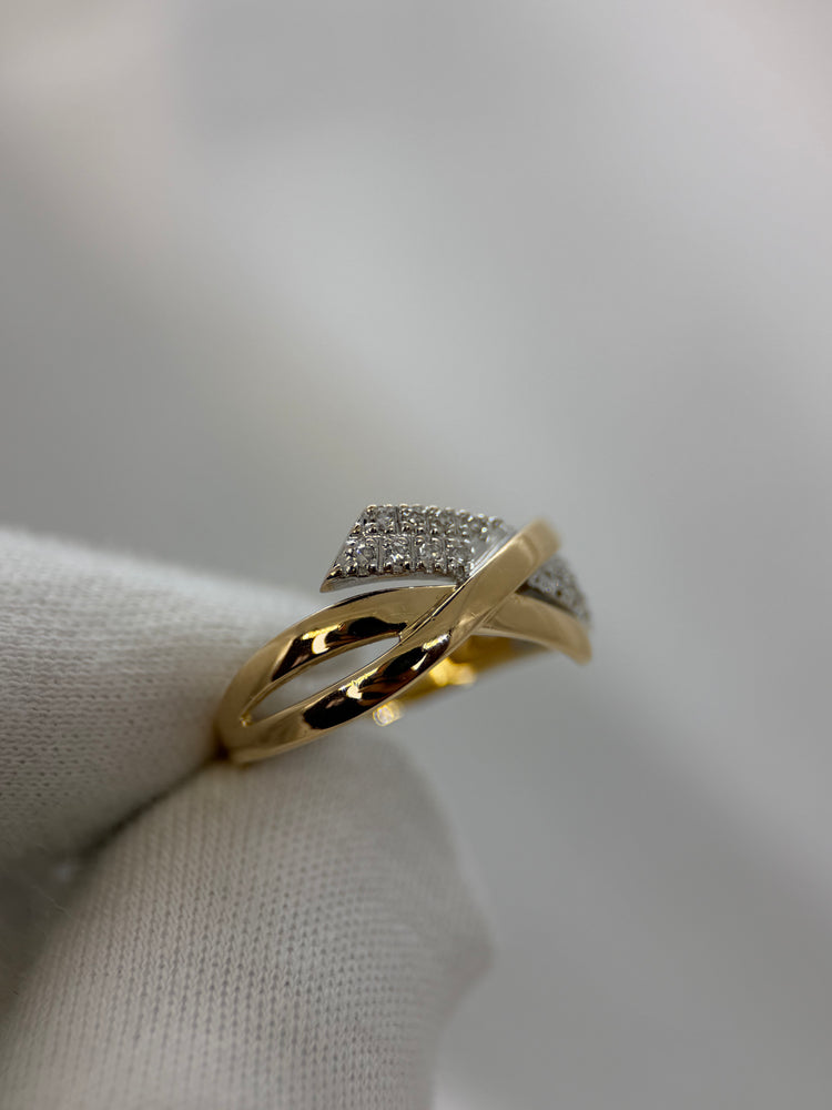 18K Trippelbandsring med diamanter – Tvåtonig design, Storlek 56
