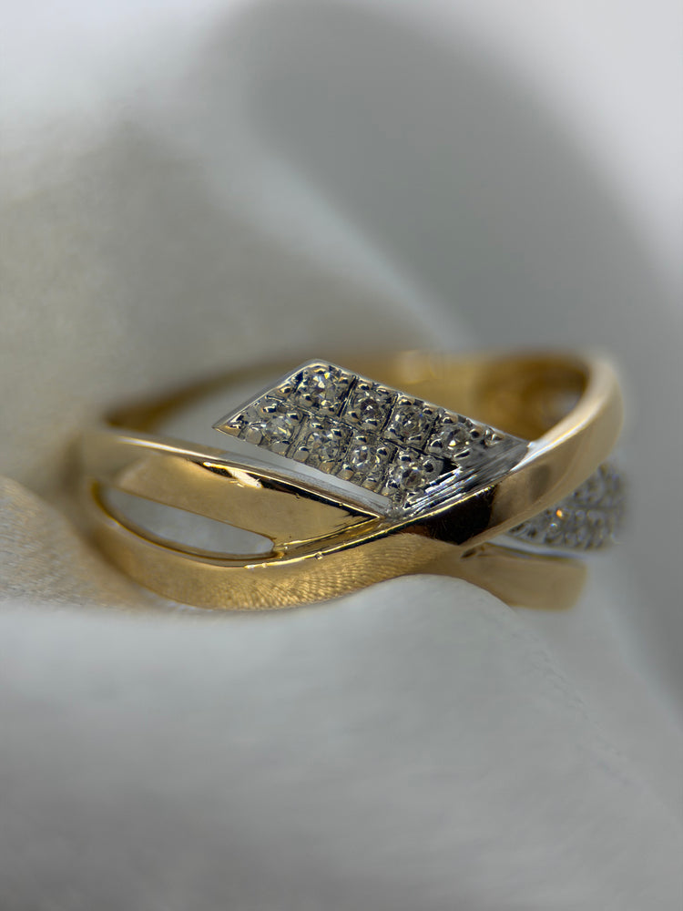 18K Trippelbandsring med diamanter – Tvåtonig design, Storlek 56
