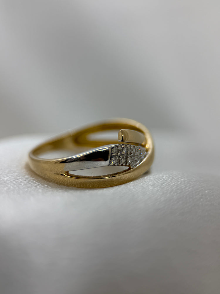 18K Trippelbandsring med diamanter – Tvåtonig design, Storlek 56