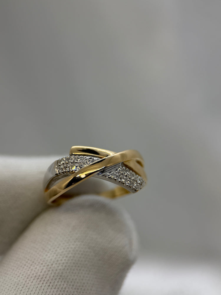 18K Trippelbandsring med diamanter – Tvåtonig design, Storlek 56