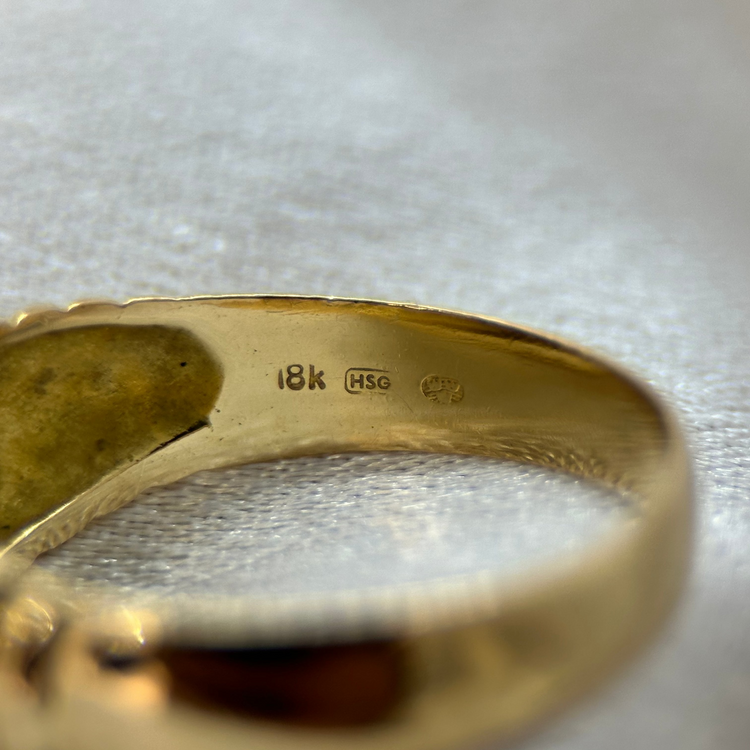 18K Diamond-Set V-Motif Gold Ring