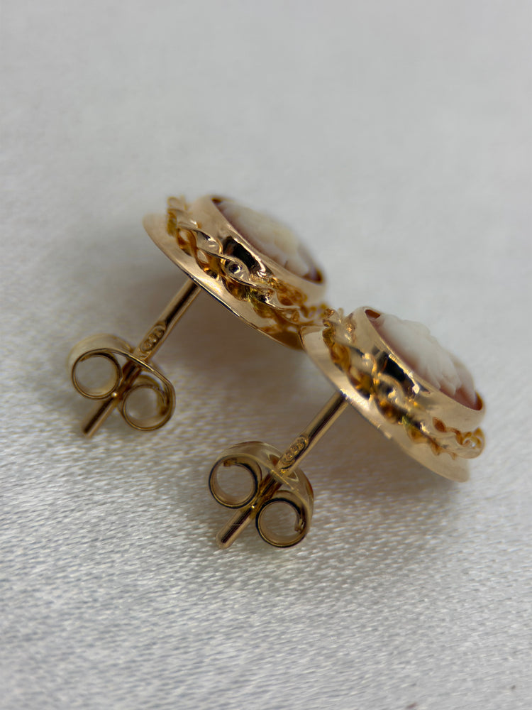 18K Skalcamé set – Hänge & örhängen, damporträtt