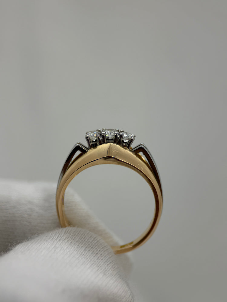 18K Two-Tone Diamond Ring – 0.30 ct, Size 54