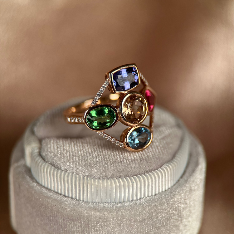 14K Ring med Turmaliner, Akvamarin, Tanzanit & Diamanter