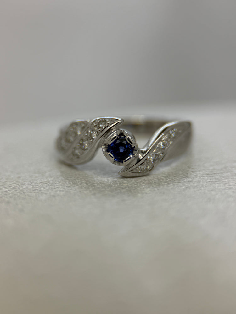 18K Sapphire and Diamond Ring – White Gold, Size 48.5
