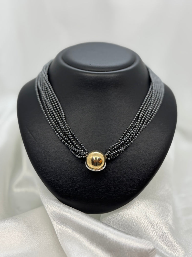 Ole Lyngaard: 14K Hematitpärlhalsband – 8 strängar, 43 cm
