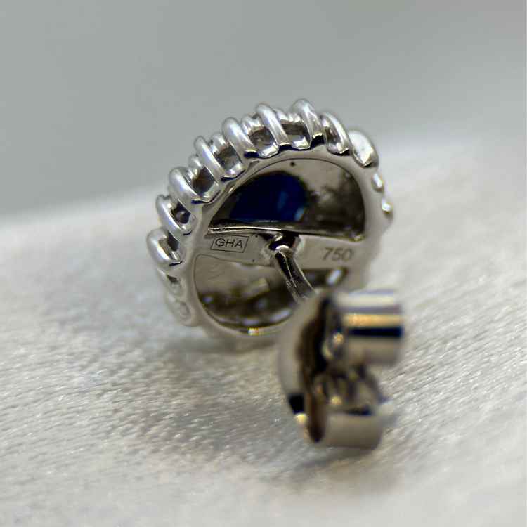 18K Sapphire and Diamond Set – Pendant & Earrings