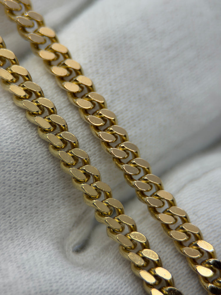18K Curb Chain Necklace – 32.2g, 69 cm