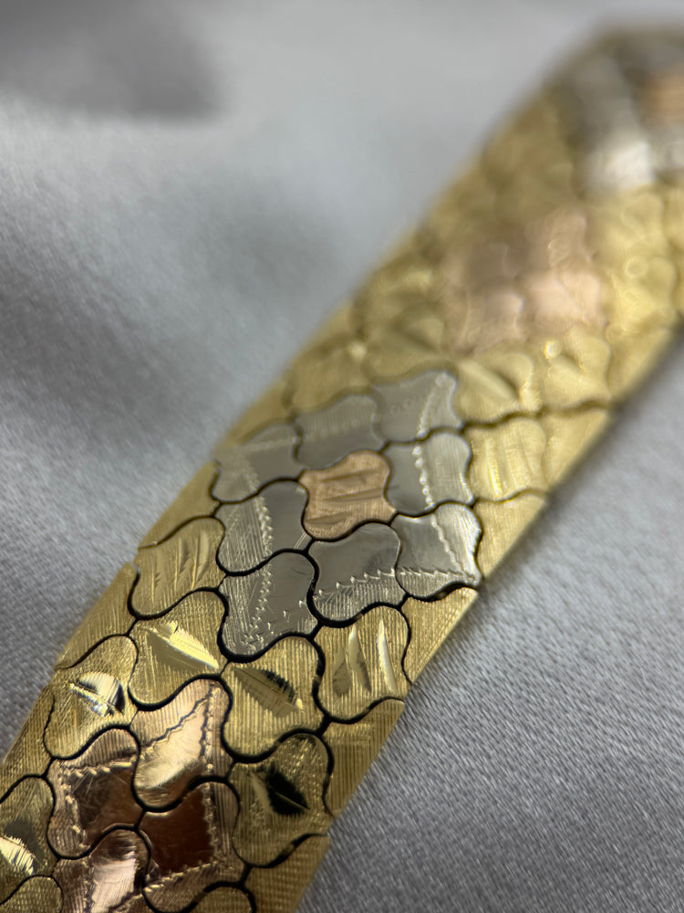 18K Trefärgat guldarmband – Timglasdesign, 54.9g, 19.3 cm