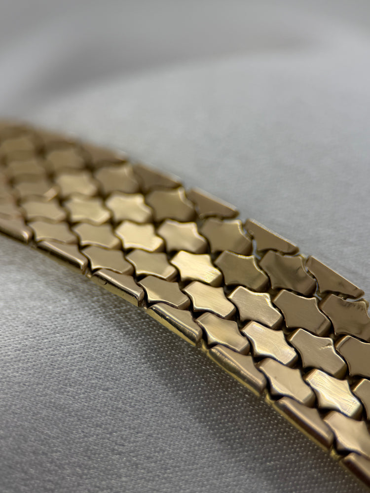 18K Trefärgat guldarmband – Timglasdesign, 54.9g, 19.3 cm