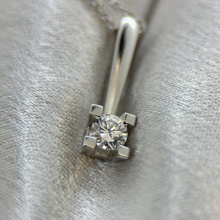 18K Diamanthänge F-G/VS, 0.30ct