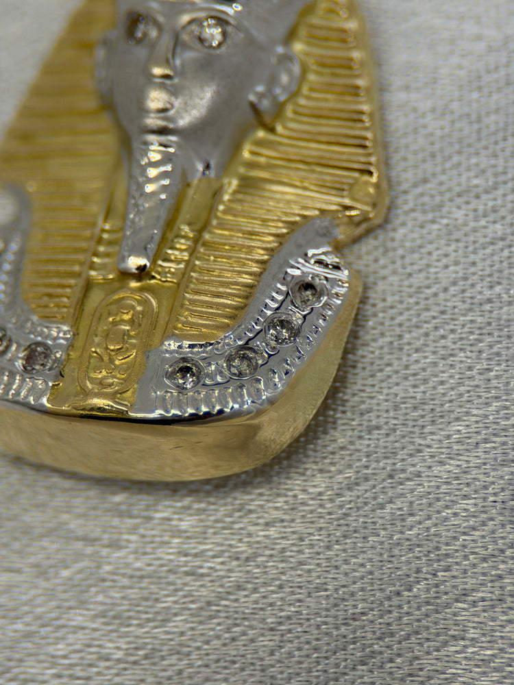 18K Farao hänge – Tvåfärgat guld med briljantslipade diamanter, 3.5 cm