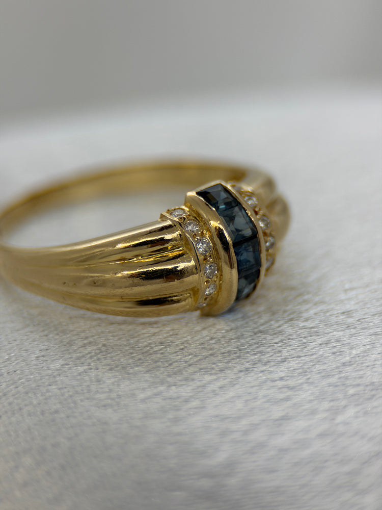 18K Safir- och diamantring – Kanalinfattning, Storlek 56