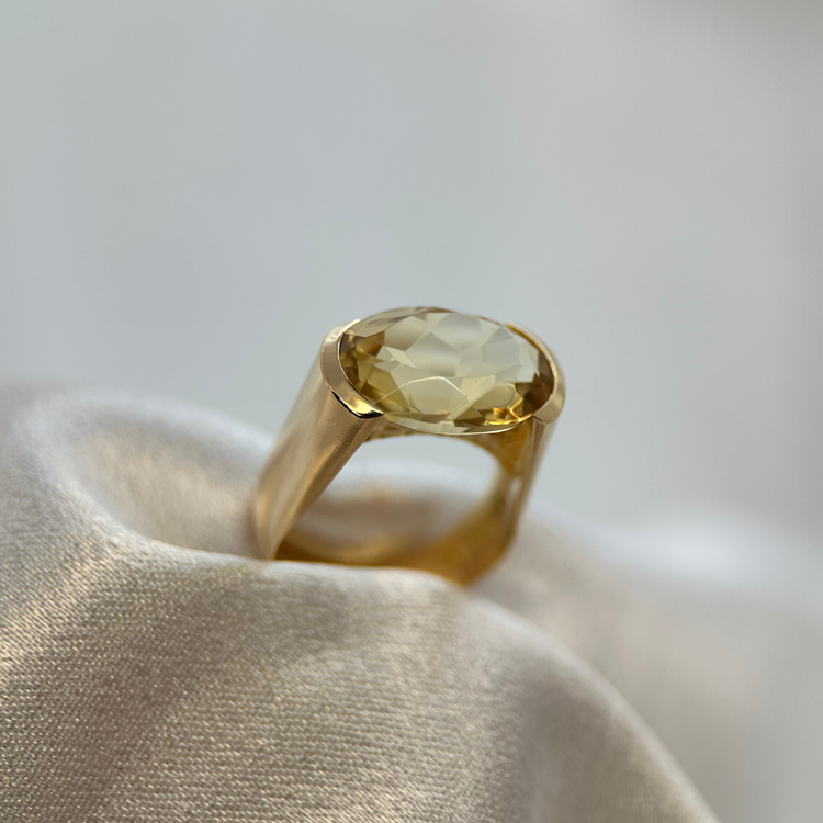 18K Citrin cocktailring av Stigbert för Engelbert 1972