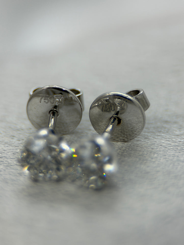 18K Diamond Stud Earrings – 0.45 ct each, White Gold