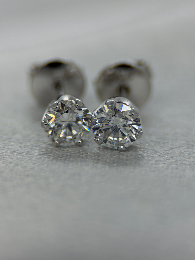 18K Diamond Stud Earrings – 0.45 ct each, White Gold