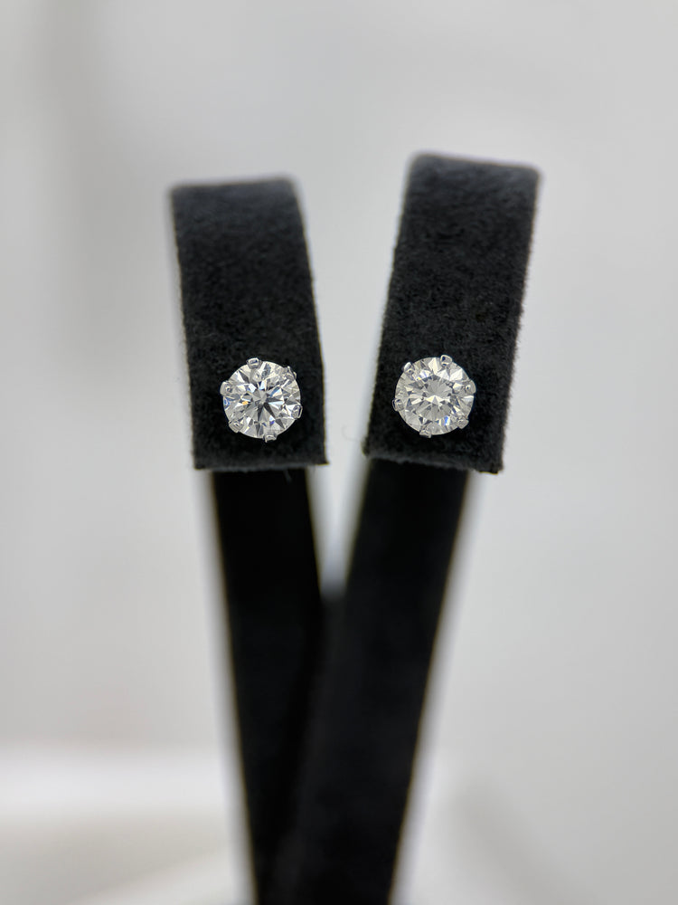18K Diamond Stud Earrings – 0.45 ct each, White Gold