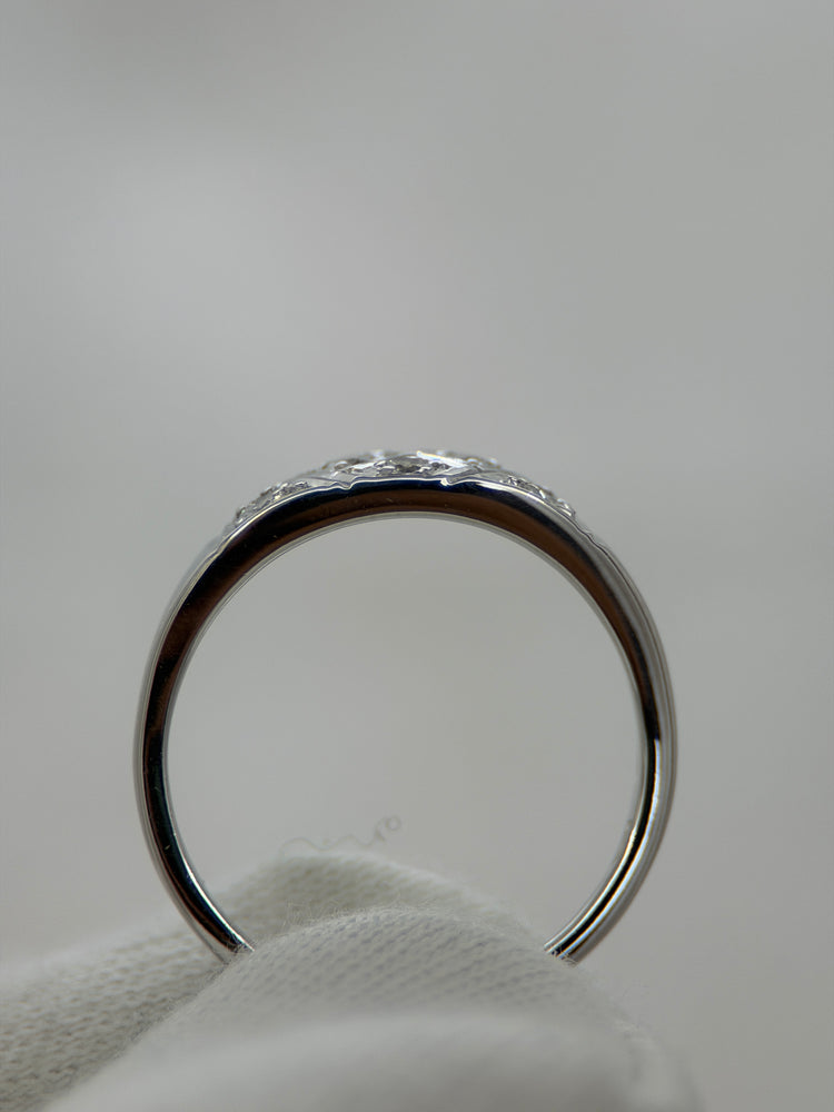 18K Diamantring i vitguld – 5 briljanter, Storlek 52