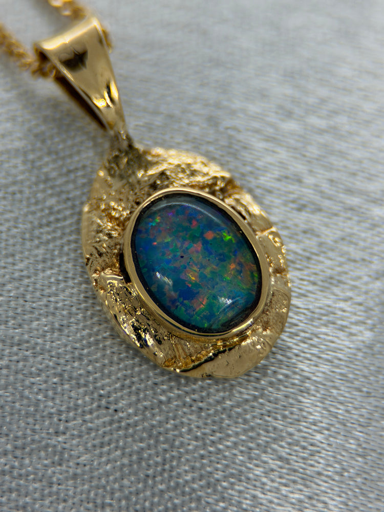 18K Opal Hänge i Rödguld – Abstrakt Design, 1.5g