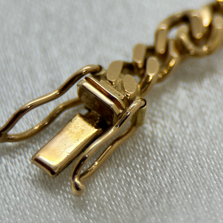 18K Curb Link Chain Necklace 51cm - 25g