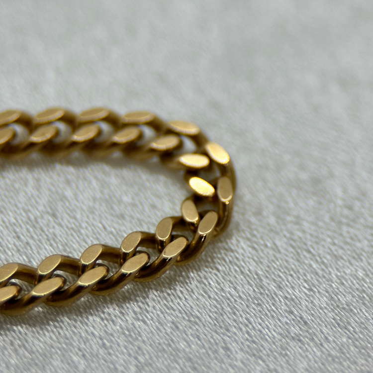 18K Curb Link Chain Necklace 51cm - 25g