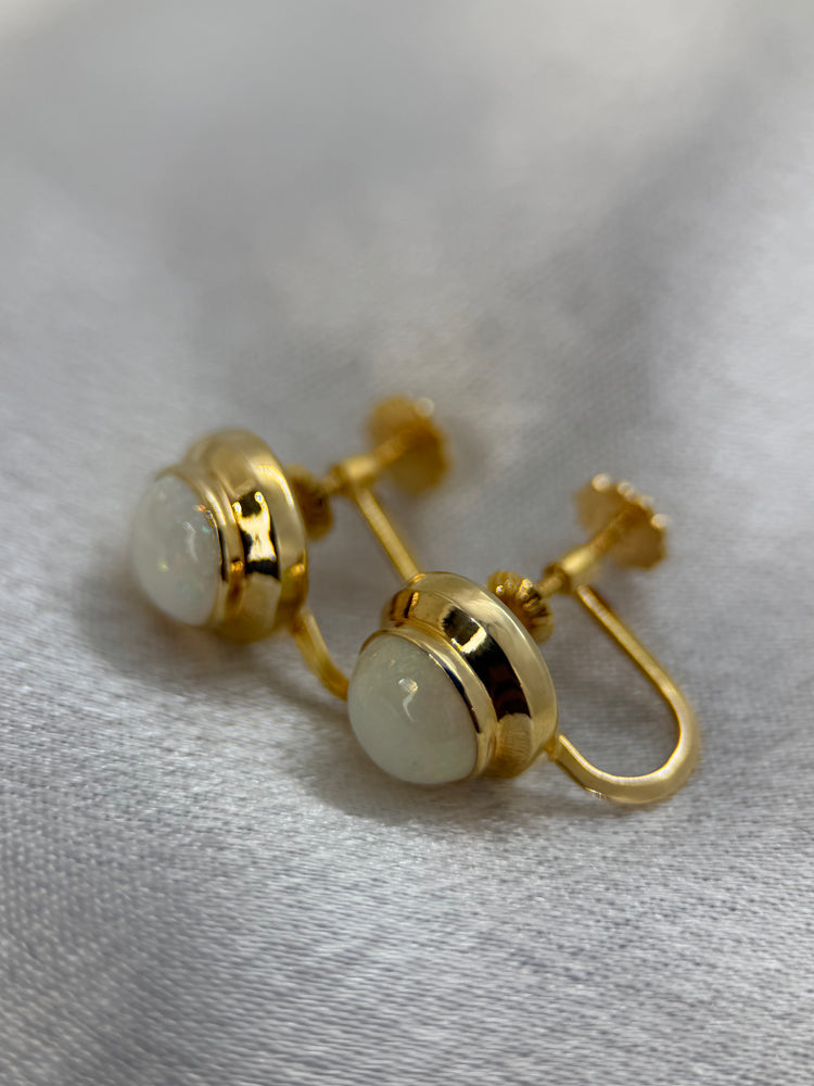 18K Opалörhängen – Vita opaler med färgspel, 1 cm